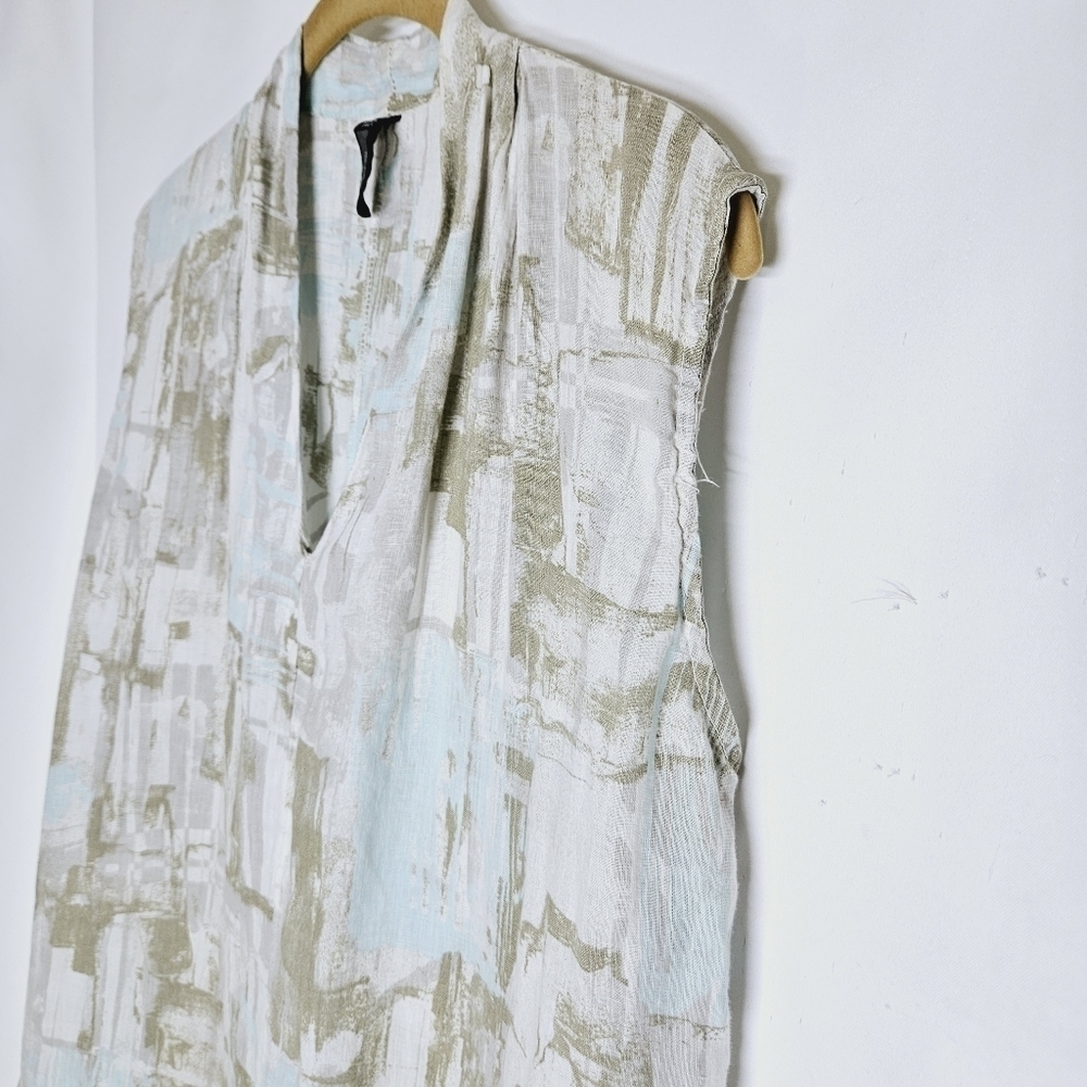 Inizio Made in Italy 100% Linen Top Watercolor white blue tan Sleeveless sz M‎
